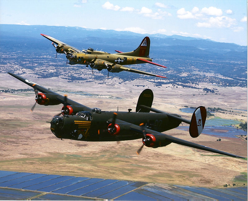 B-17 Flying Fortress (Летающая Крепость) и B-24 Liberator (Освободитель)
