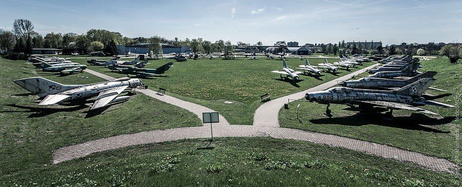 Музей авиации в Кракове | Музей расположен в черте города. Отсюда взлетали аэростаты еще задолго до первого полета аэроплана братьев Райт.