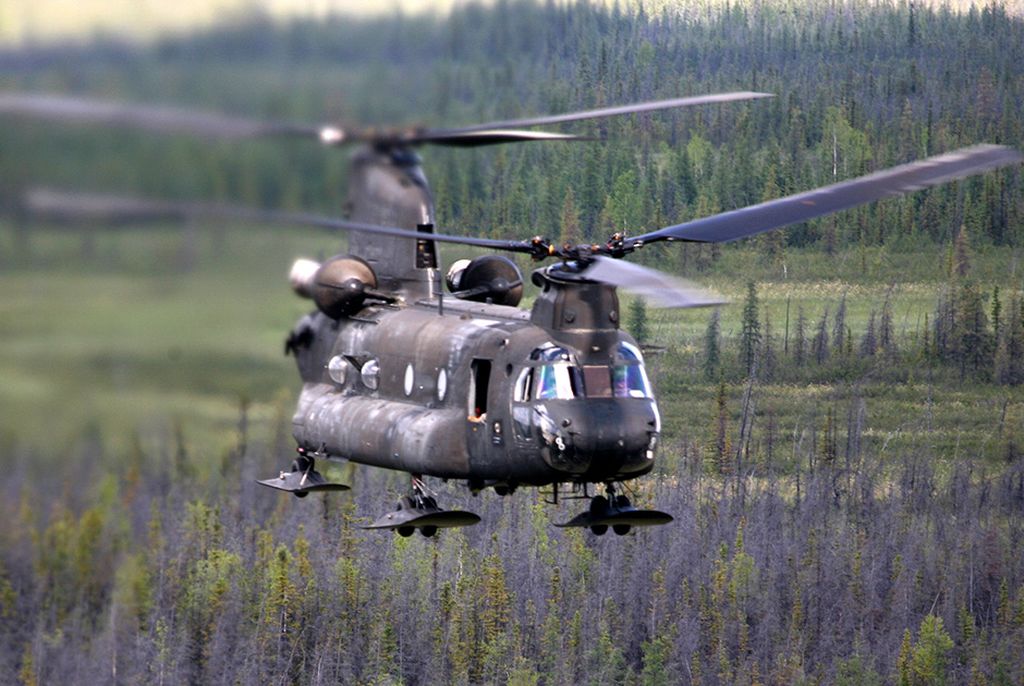 Самые заметные разработки корпорации Boeing | CH-47 Chinook
Фото: John Wagner / ZUMA / Globallookpress.com

«Боинг» выпускал не только самолеты. Вот заслуженный (в строю с 1962 года) военно-транспортный вертолет, прошедший все войны США, начиная с вьетнамской. Назван, по устоявшейся традиции, в честь одного из индейских племен Северной Америки.